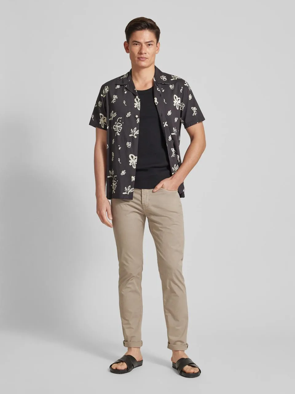 Baldessarini Tapered Pants – Perfect Blend of Sophistication and Comfort