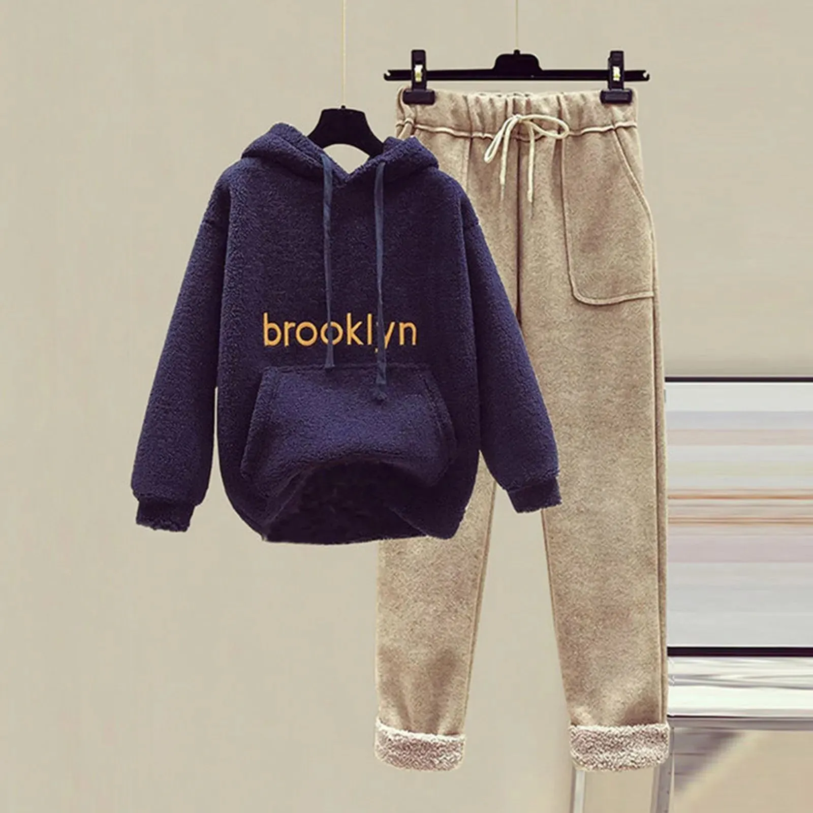 Winter Thicken Tracksuit Two Pieces Set Warm Plush Sweatshirt Trousers Casual Lamb-wool Lined Harem Pants Outfit